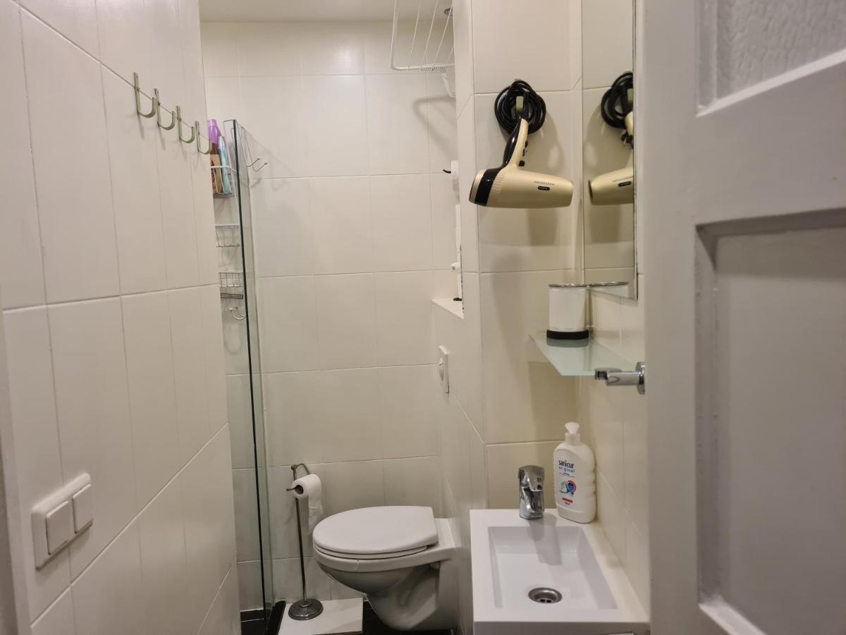 1 Bedroom 15 Min By Tram To Amsterdam Centre! Экстерьер фото