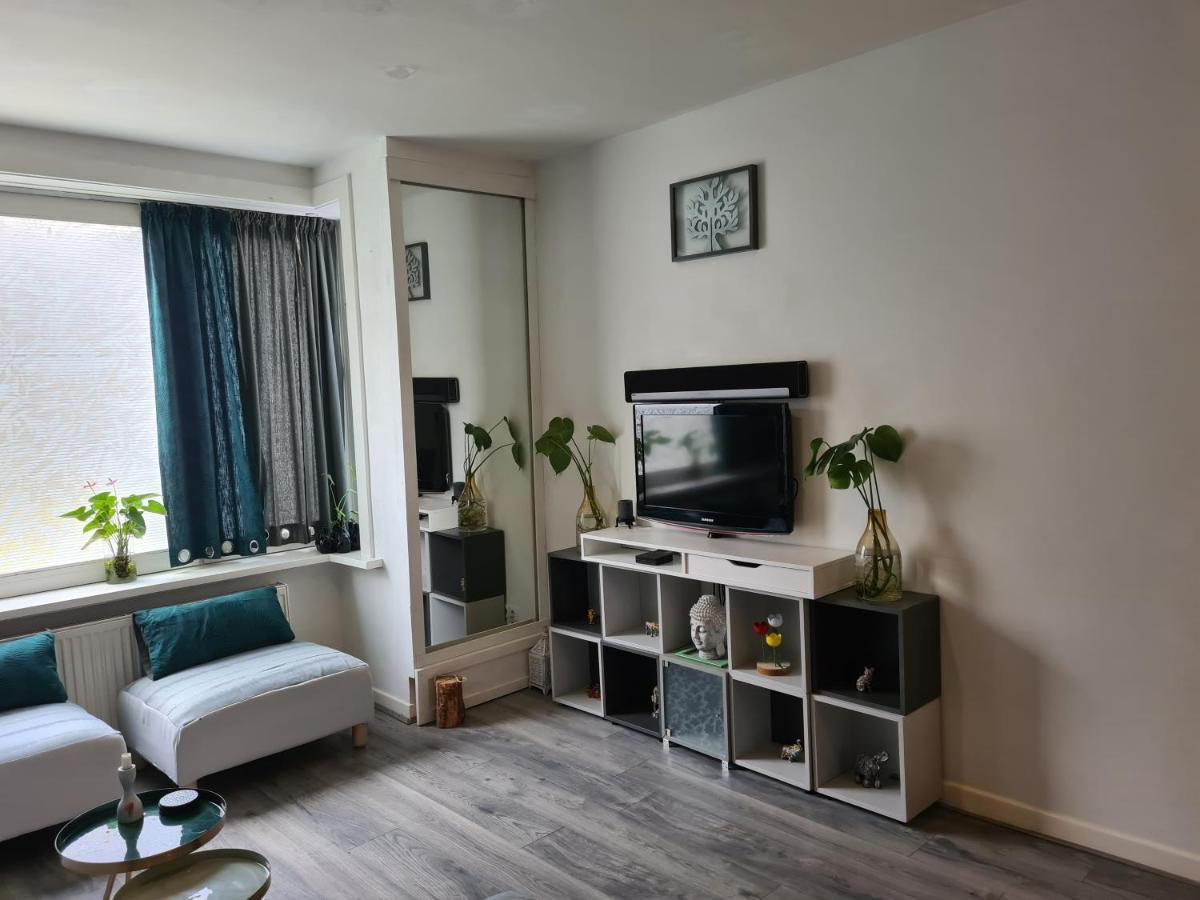 1 Bedroom 15 Min By Tram To Amsterdam Centre! Экстерьер фото